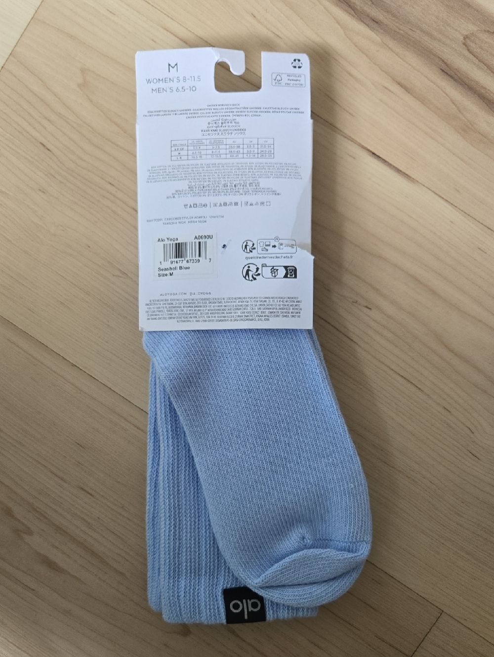 NWT ALO Yoga Unisex Crunch Sock, Seashell Blue, Size M - Picture 2 of 2
